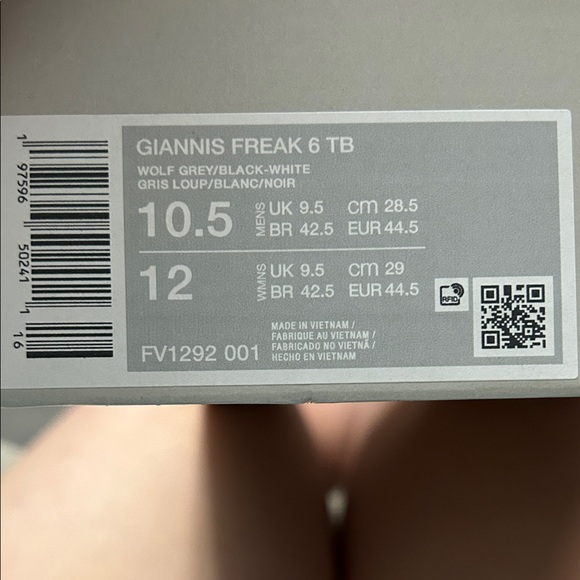 Nike Men's Giannis Freak 6TB  Athletic Sneakers - Picture 5 of 5